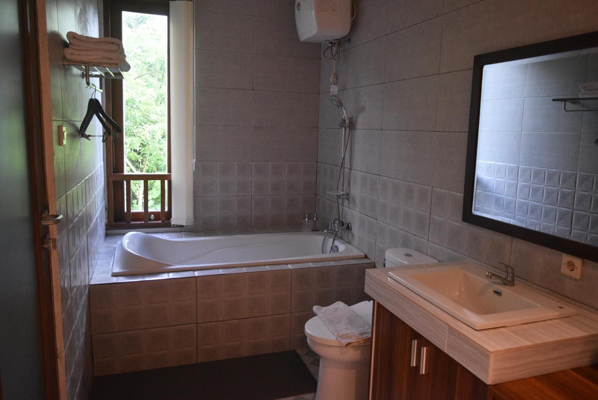 Ketut Joglo Guest House Нуса-Дуа Екстер'єр фото